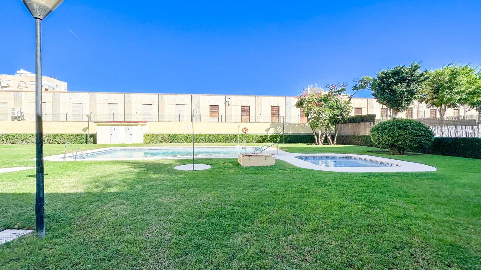 4 soveværelse Lejlighed til salg i Malaga by med swimmingpool - € 450.000 (Ref: 9338888)