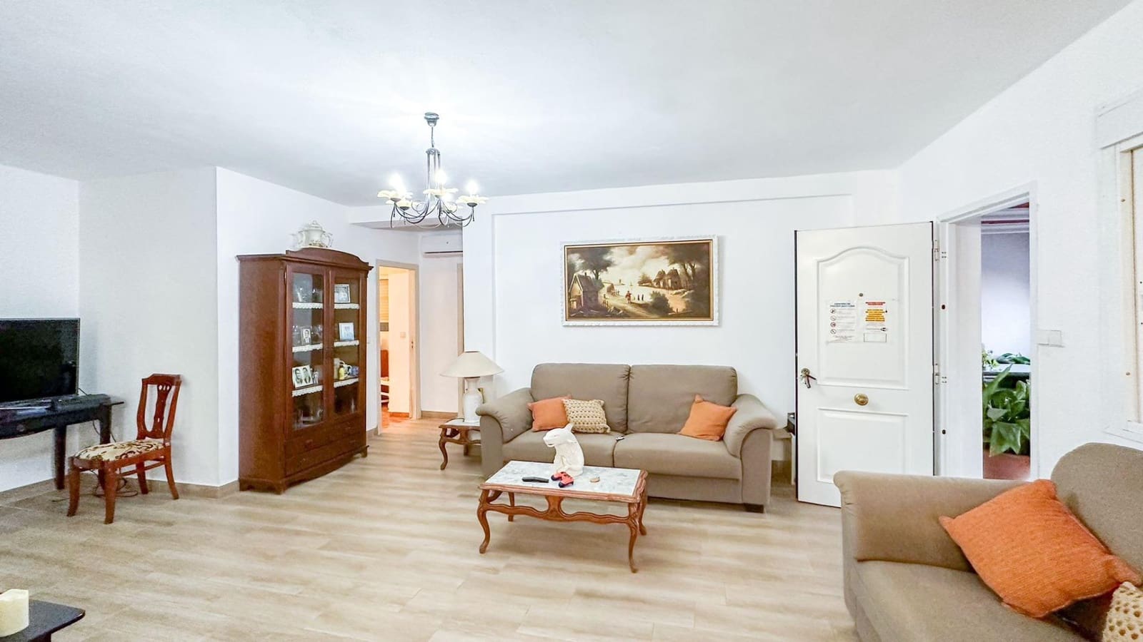 12 makuuhuone Huvila myytävänä paikassa Alhaurin el Grande mukana uima-altaan 
autotalli - 960 000 € (Ref: 9338889)