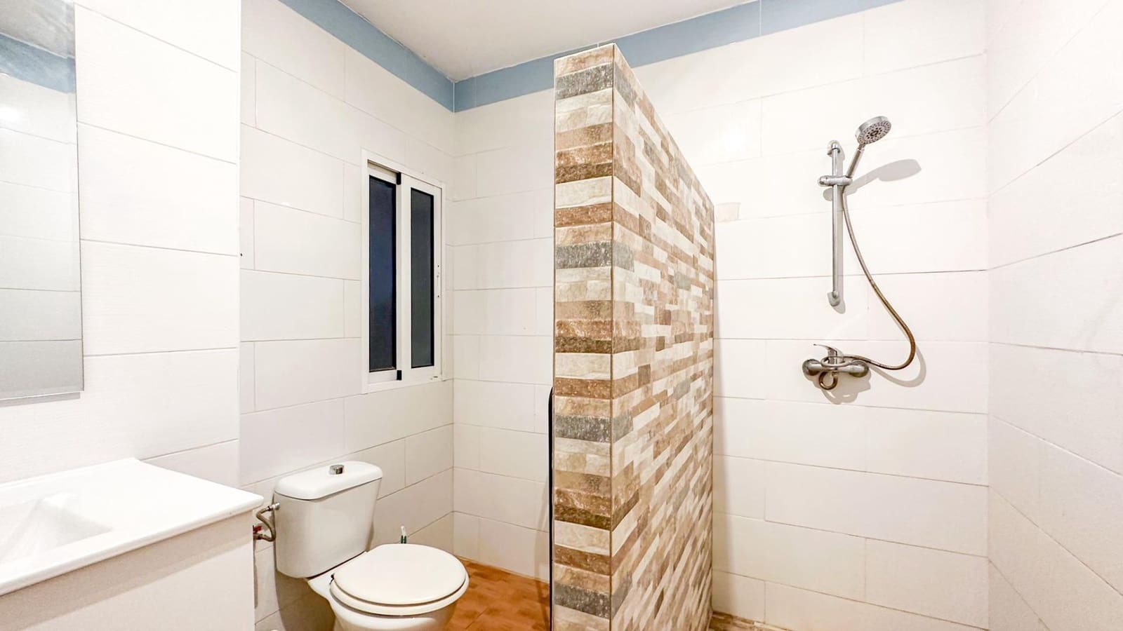 12 makuuhuone Huvila myytävänä paikassa Alhaurin el Grande mukana uima-altaan 
autotalli - 960 000 € (Ref: 9338889)