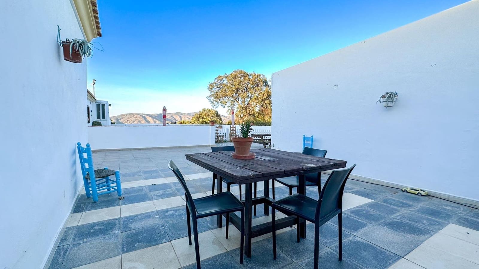 12 makuuhuone Huvila myytävänä paikassa Alhaurin el Grande mukana uima-altaan 
autotalli - 960 000 € (Ref: 9338889)