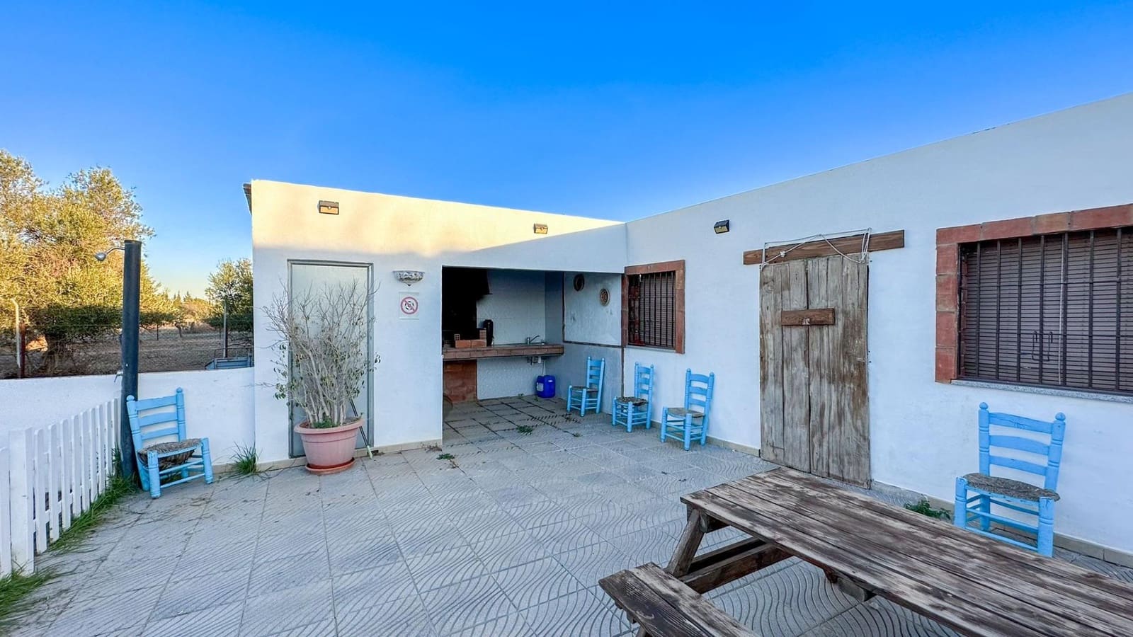 12 makuuhuone Huvila myytävänä paikassa Alhaurin el Grande mukana uima-altaan 
autotalli - 960 000 € (Ref: 9338889)