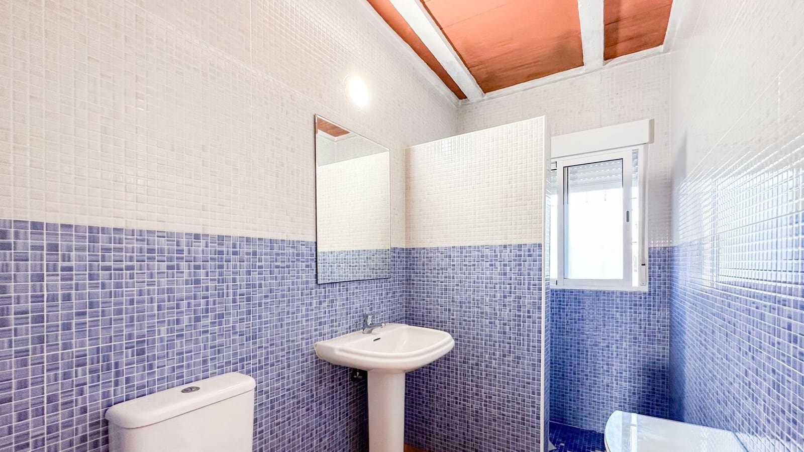 12 makuuhuone Huvila myytävänä paikassa Alhaurin el Grande mukana uima-altaan 
autotalli - 960 000 € (Ref: 9338889)