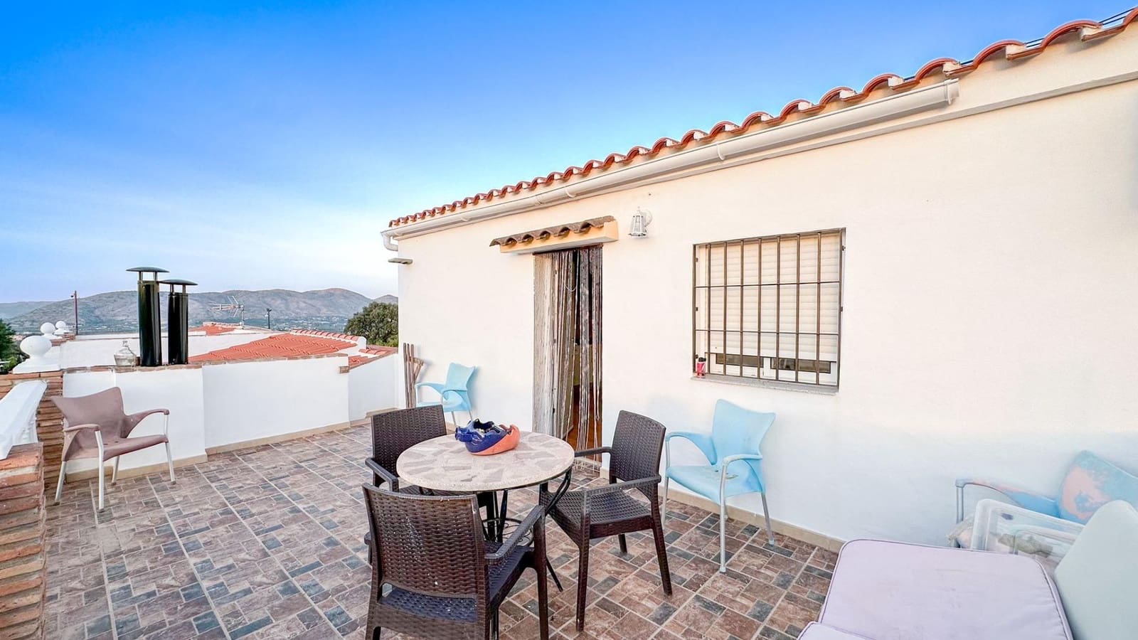 12 makuuhuone Huvila myytävänä paikassa Alhaurin el Grande mukana uima-altaan 
autotalli - 960 000 € (Ref: 9338889)