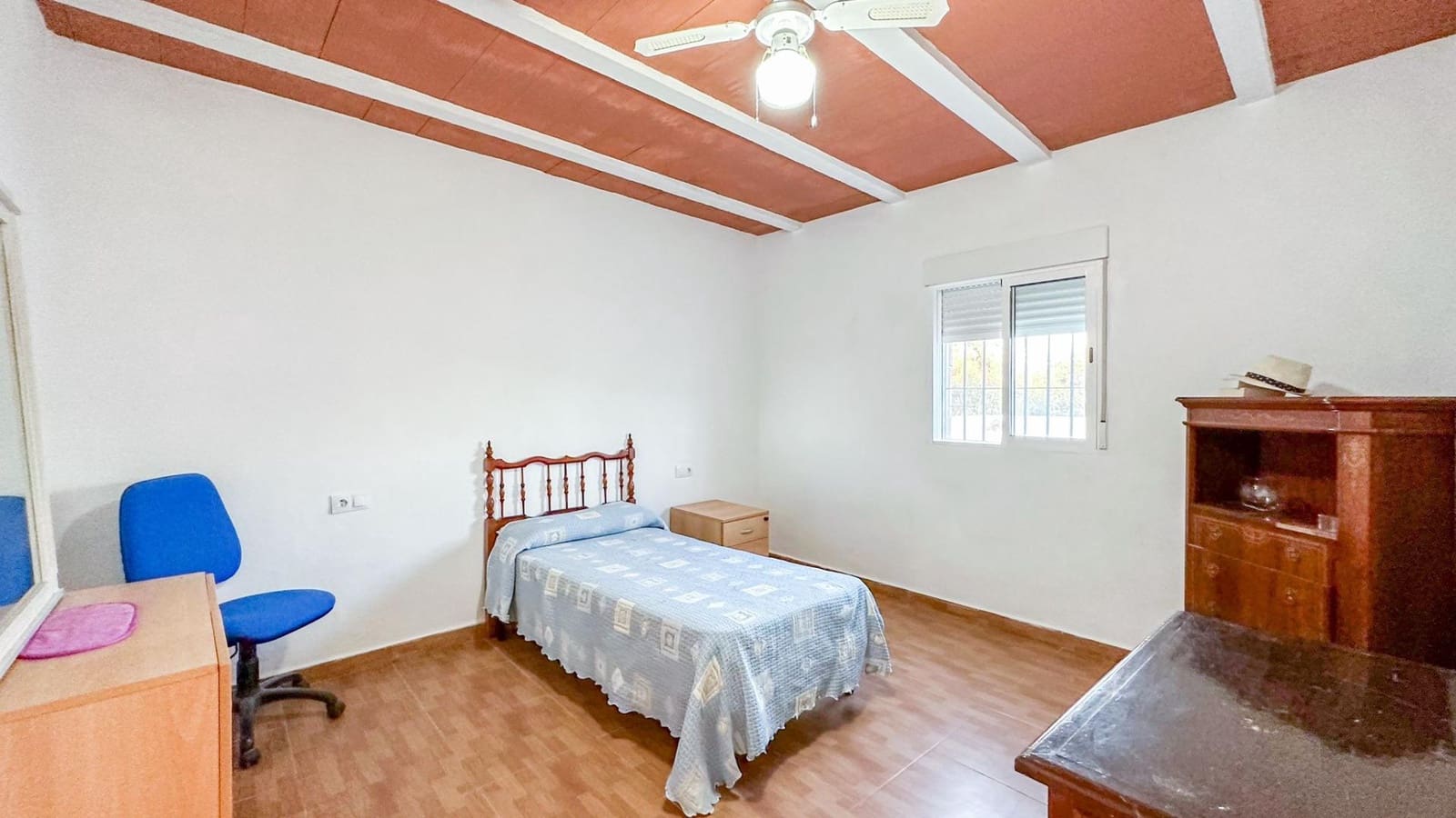 12 makuuhuone Huvila myytävänä paikassa Alhaurin el Grande mukana uima-altaan 
autotalli - 960 000 € (Ref: 9338889)