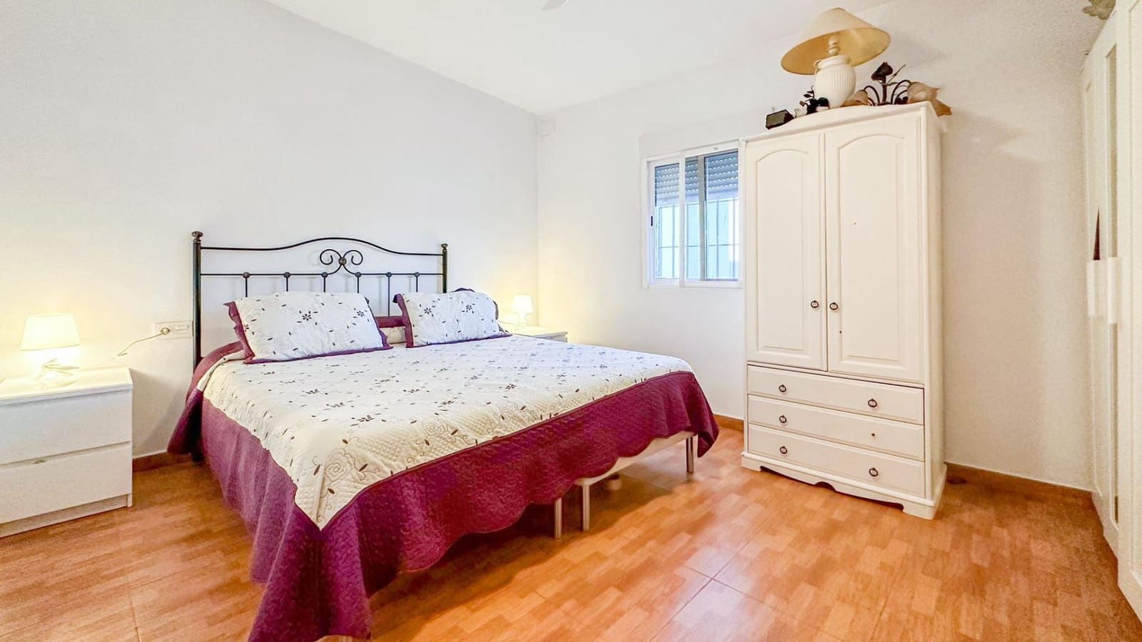 12 makuuhuone Huvila myytävänä paikassa Alhaurin el Grande mukana uima-altaan 
autotalli - 960 000 € (Ref: 9338889)