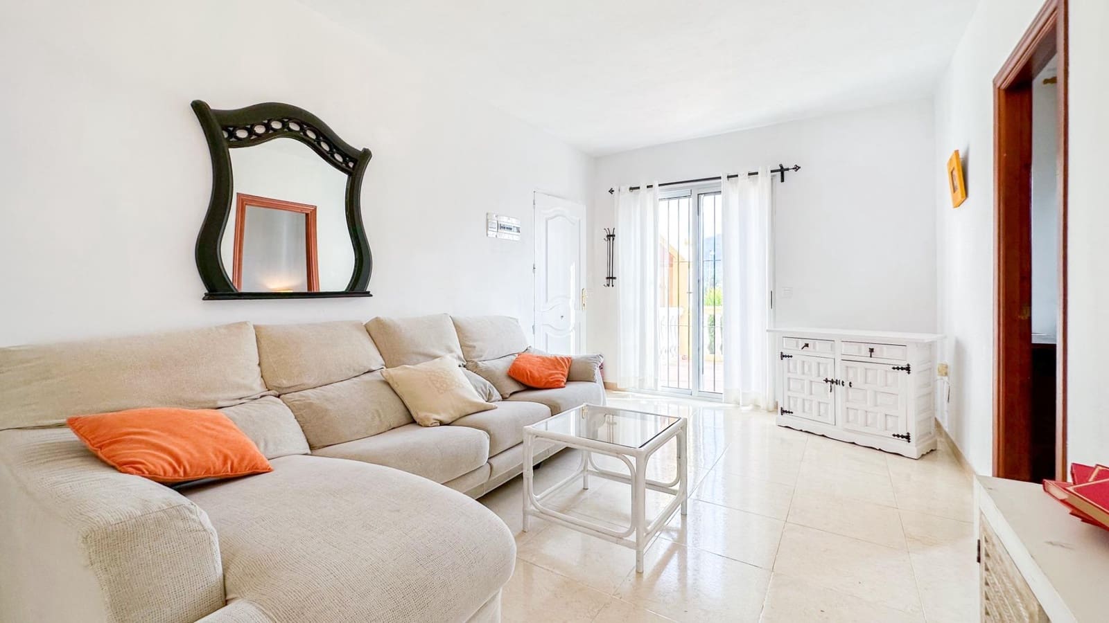 12 sypialnia Willa na sprzedaż w Alhaurin el Grande z basenem garażem - 990 000 € (Ref: 9338890)