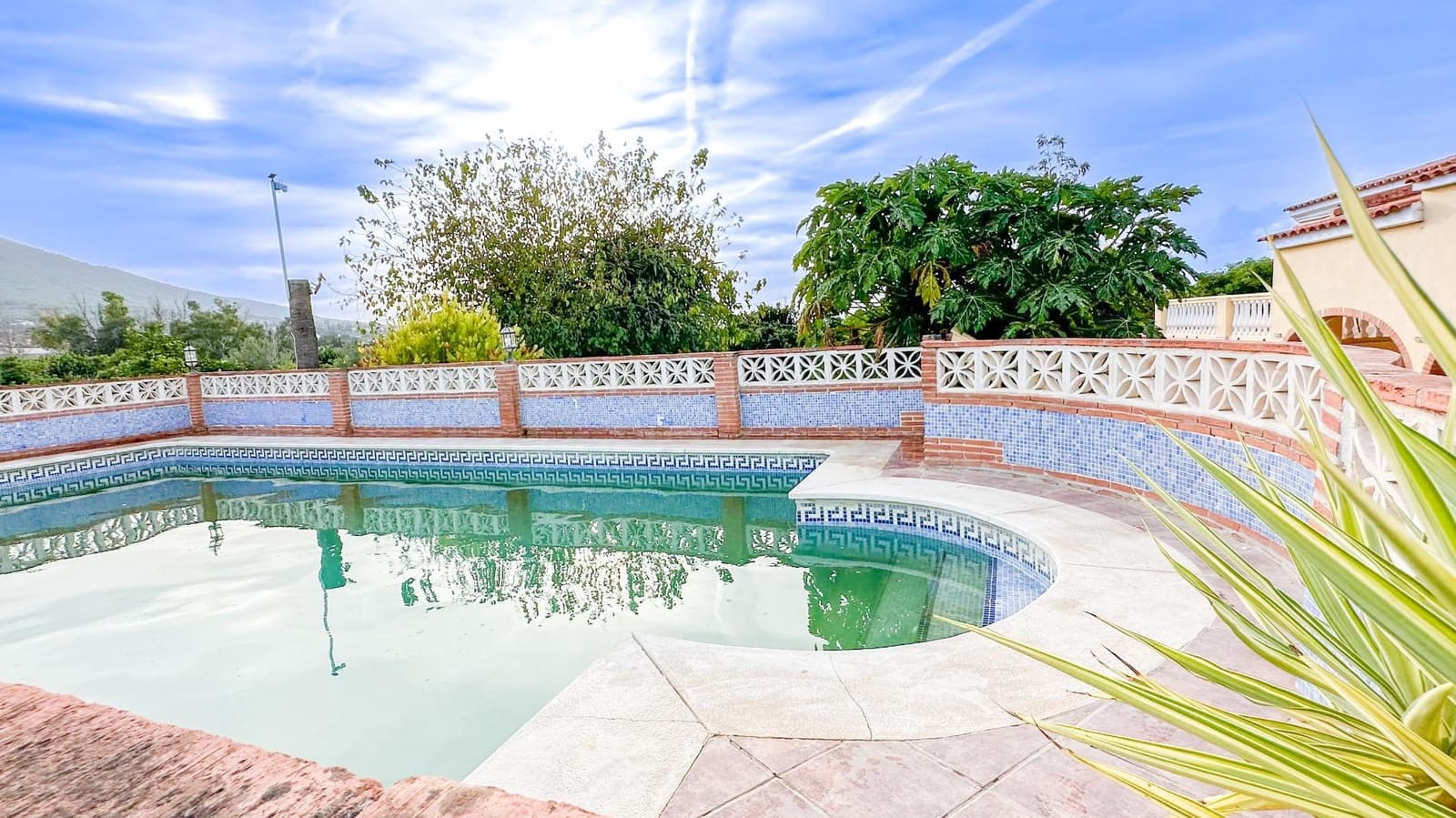 12 sypialnia Willa na sprzedaż w Alhaurin el Grande z basenem garażem - 990 000 € (Ref: 9338890)