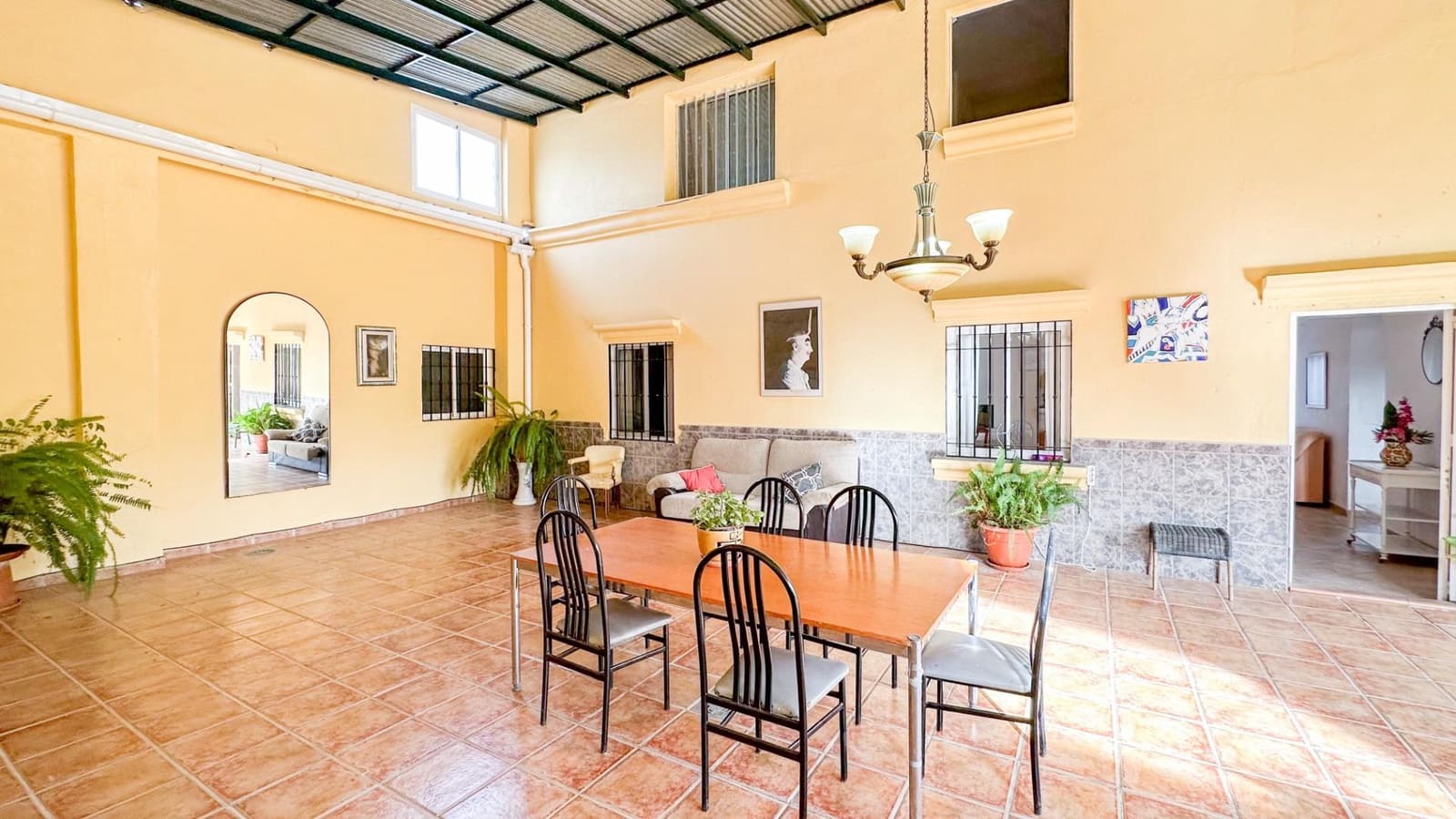 12 sypialnia Willa na sprzedaż w Alhaurin el Grande z basenem garażem - 990 000 € (Ref: 9338890)