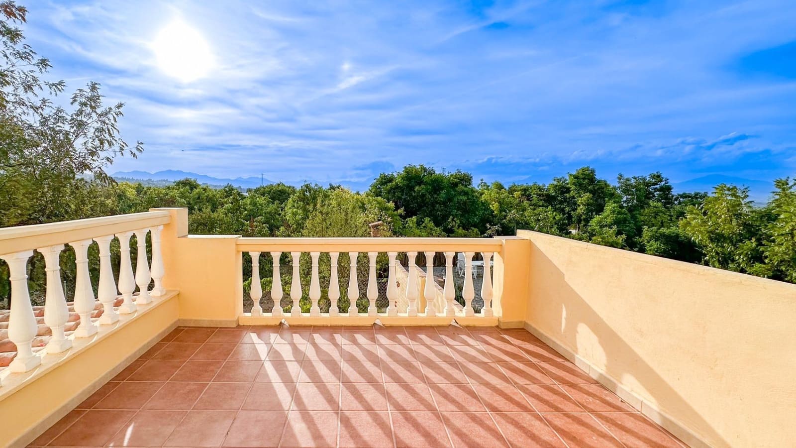 12 sypialnia Willa na sprzedaż w Alhaurin el Grande z basenem garażem - 990 000 € (Ref: 9338890)