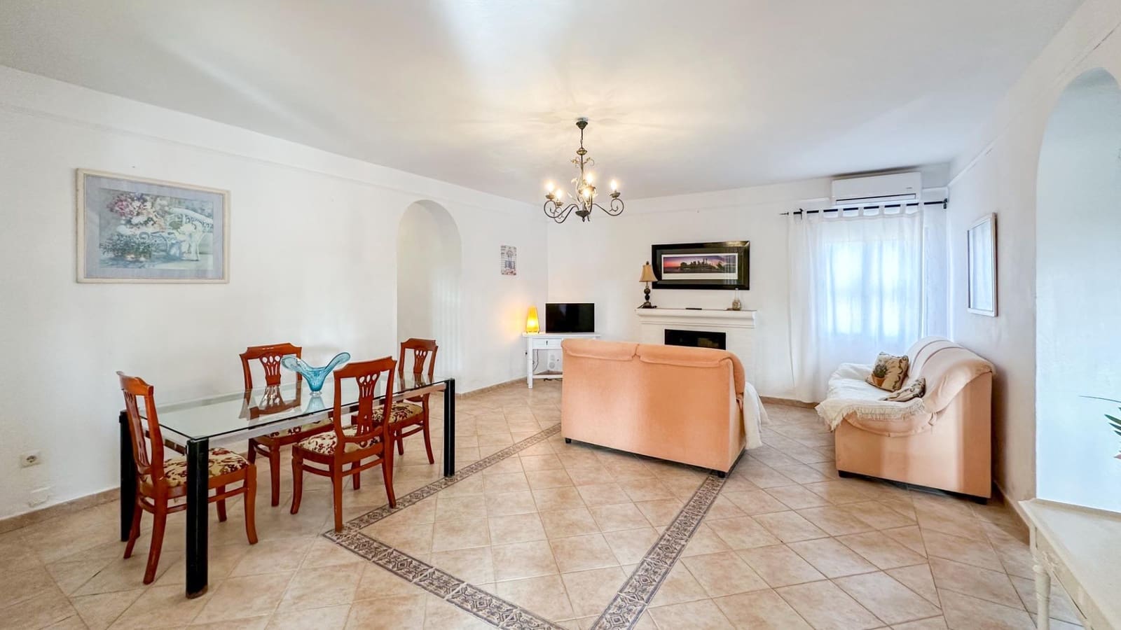 12 sypialnia Willa na sprzedaż w Alhaurin el Grande z basenem garażem - 990 000 € (Ref: 9338890)