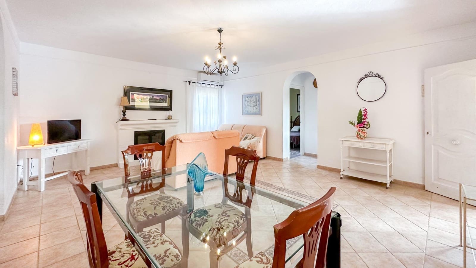 12 sypialnia Willa na sprzedaż w Alhaurin el Grande z basenem garażem - 990 000 € (Ref: 9338890)