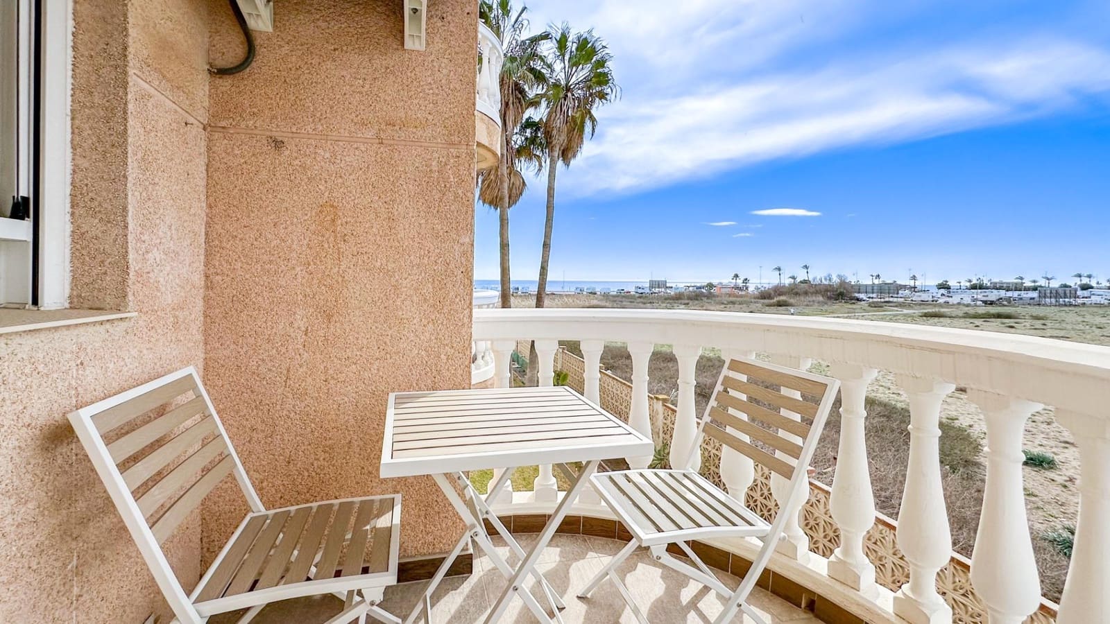 1 bedroom Flat for rent in Churriana with pool garage - € 1,800 (Ref: 9338895)