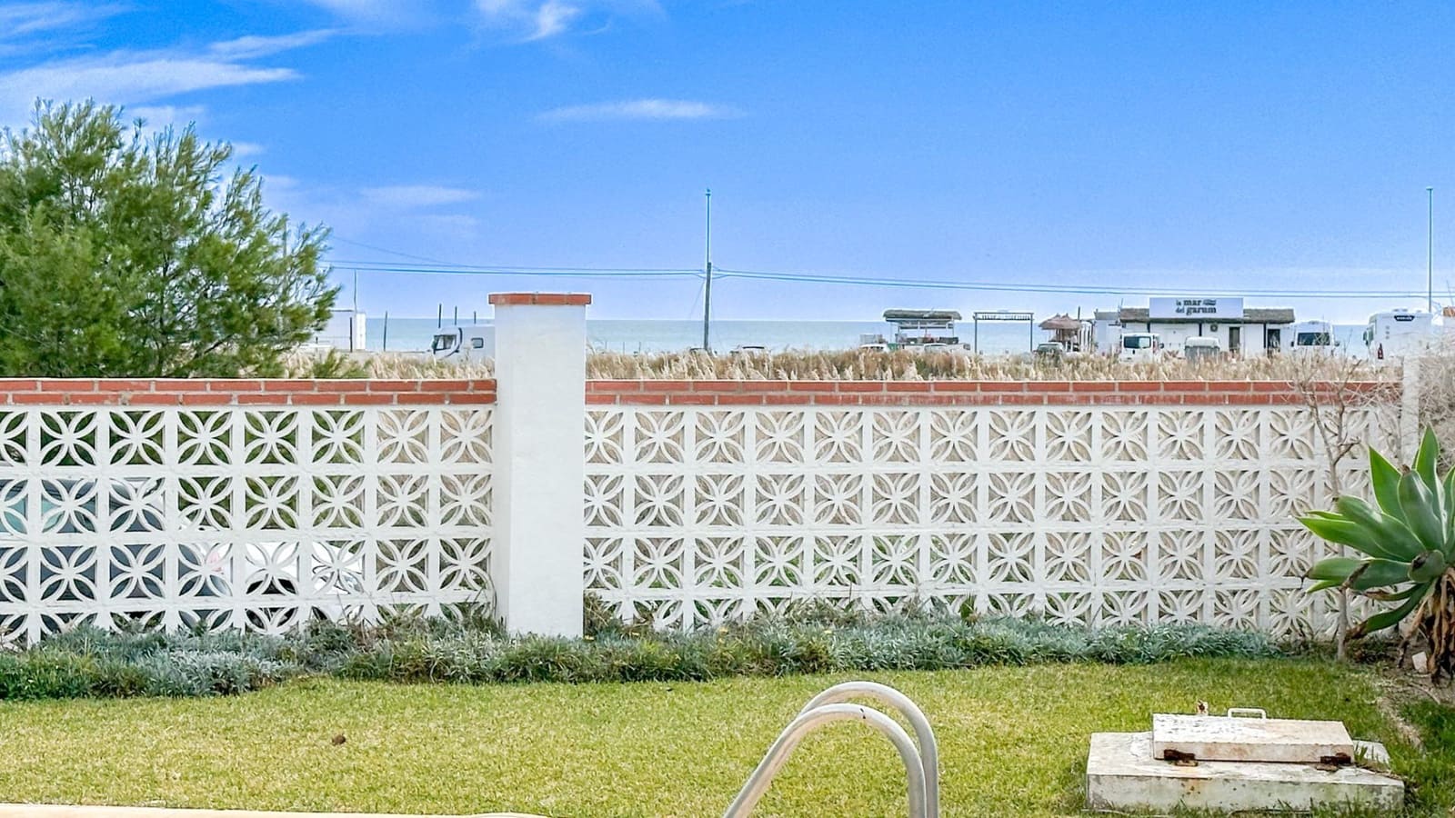 1 bedroom Flat for rent in Churriana with pool garage - € 1,800 (Ref: 9338895)