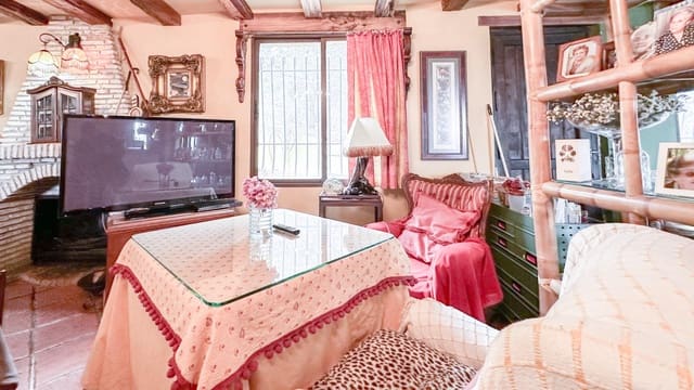 6 makuuhuone Huvila myytävänä paikassa Jaén kaupunki mukana uima-altaan 
autotalli - 359 900 € (Ref: 9338896)