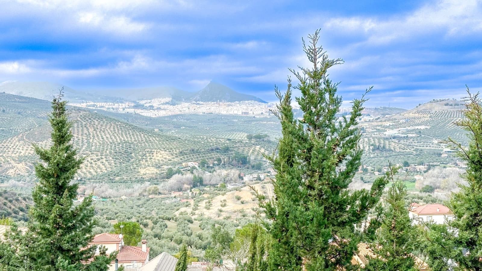 6 sovrum Villa till salu i Jaen stad med pool garage - 359 900 € (Ref: 9338896)