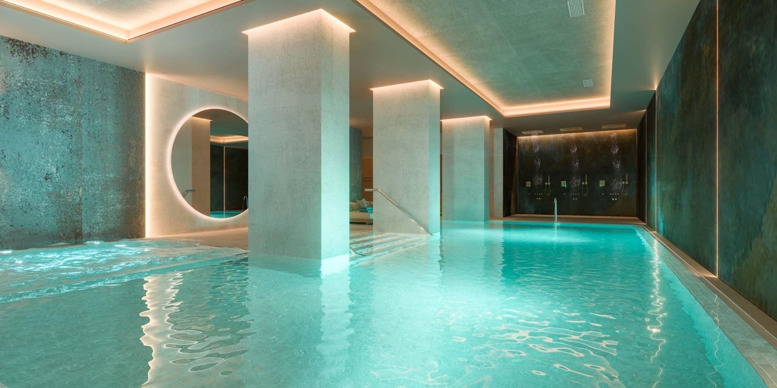 2 chambre Penthouse à vendre à Estepona avec piscine garage - 540 000 € (Ref: 9338913)