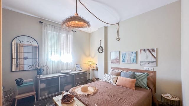 1 soverom Leilighet til leie i Carvajal, Fuengirola med svømmebasseng garasje - € 1 200 (Ref: 9338953)