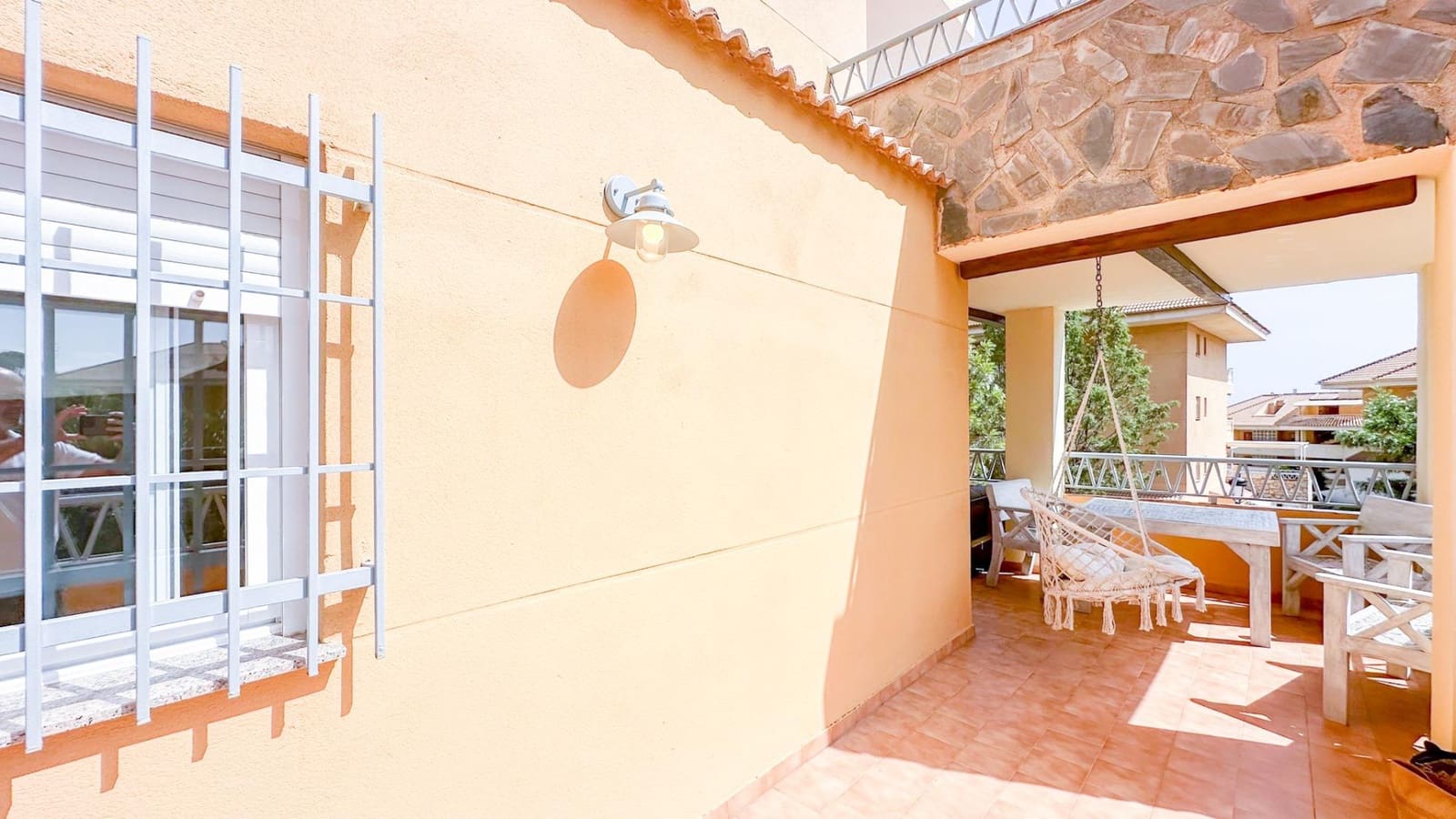 1 bedroom Flat for rent in Carvajal with pool garage - € 1,200 (Ref: 9338953)