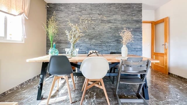 1 soverom Leilighet til leie i Carvajal, Fuengirola med svømmebasseng garasje - € 1 200 (Ref: 9338953)