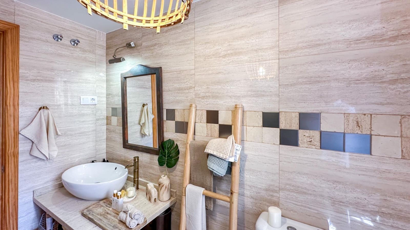 1 bedroom Flat for rent in Carvajal with pool garage - € 1,200 (Ref: 9338953)