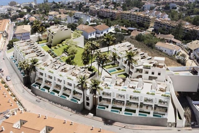 3 soveværelse Rækkehus til salg i Torreblanca, Fuengirola med swimmingpool garage - € 590.000 (Ref: 9338961)