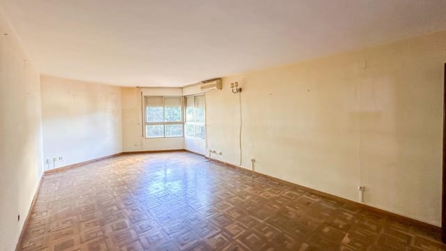 4 soverom Leilighet til salgs i Pol Alameda, Málaga by med garasje - € 550 000 (Ref: 9338962)