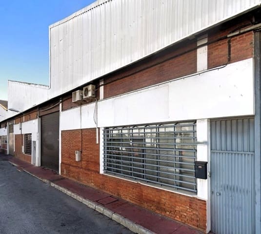 Virksomhed til salg i Parque Empresarial Azucarera, Málaga by - € 390.000 (Ref: 9338968)