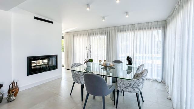 4 sypialnia Willa na sprzedaż w Alhaurín el Grande z basenem garażem - 795 000 € (Ref: 9338969)