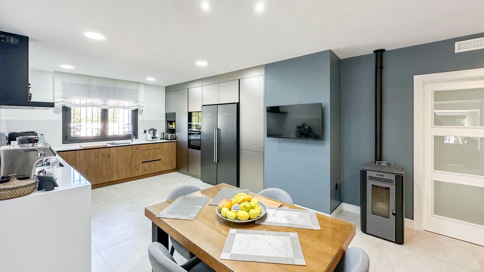 4 soveværelse Villa til salg i Alhaurin el Grande med swimmingpool garage - € 795.000 (Ref: 9338969)