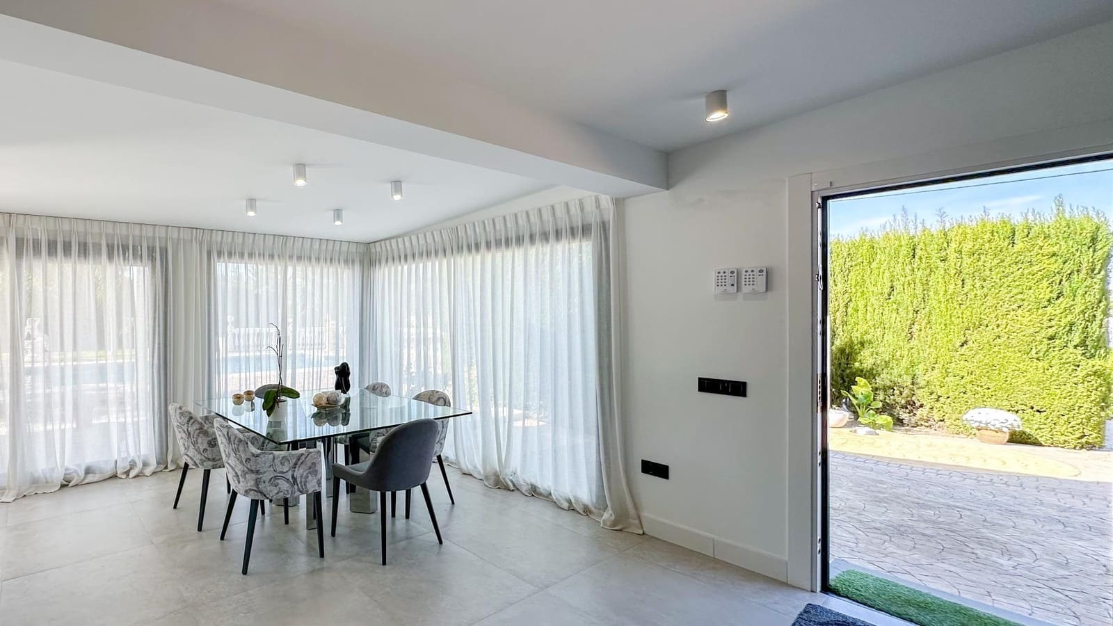 4 soveværelse Villa til salg i Alhaurin el Grande med swimmingpool garage - € 795.000 (Ref: 9338969)