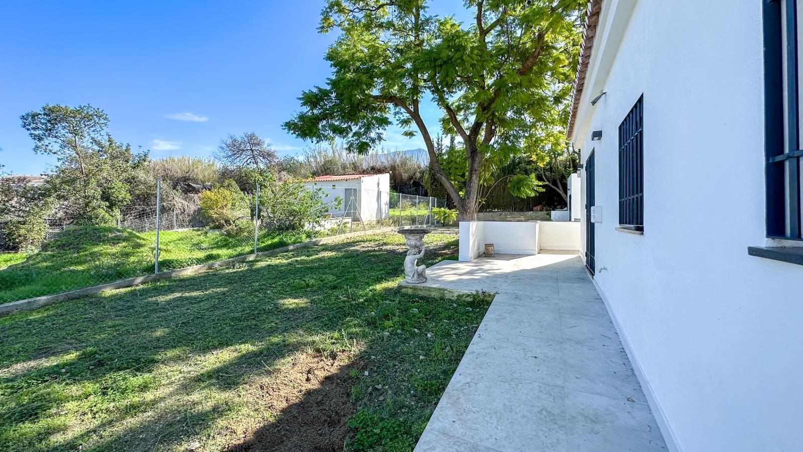 4 soveværelse Villa til salg i Alhaurin el Grande med swimmingpool garage - € 795.000 (Ref: 9338969)