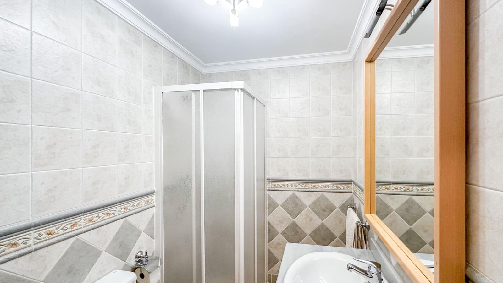 3 sypialnia Dom szeregowy na sprzedaż w Coin z basenem garażem - 320 000 € (Ref: 9338970)