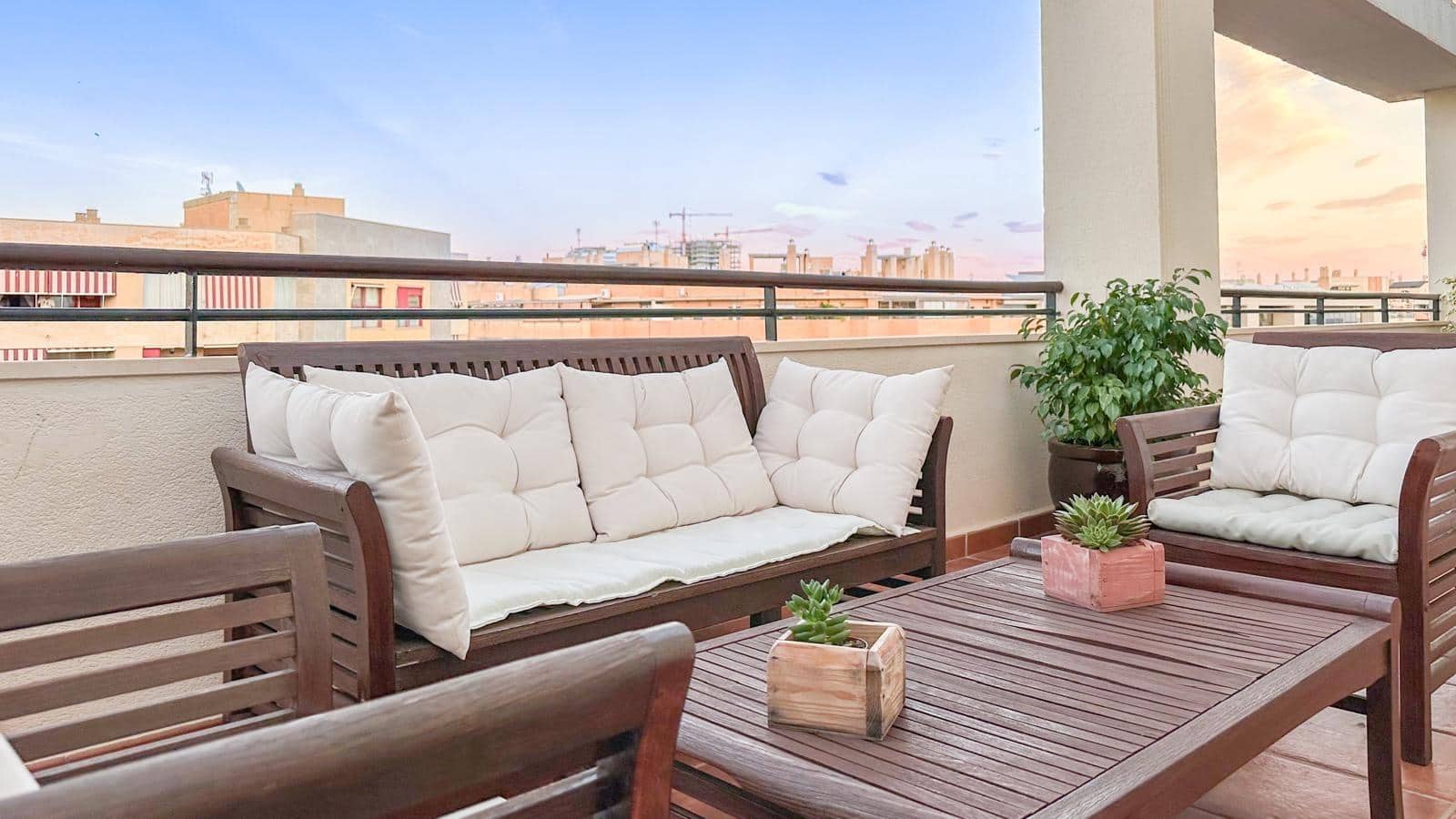 4 slaapkamer Penthouse te koop in Malaga stad met zwembad garage - € 960.000 (Ref: 9338973)