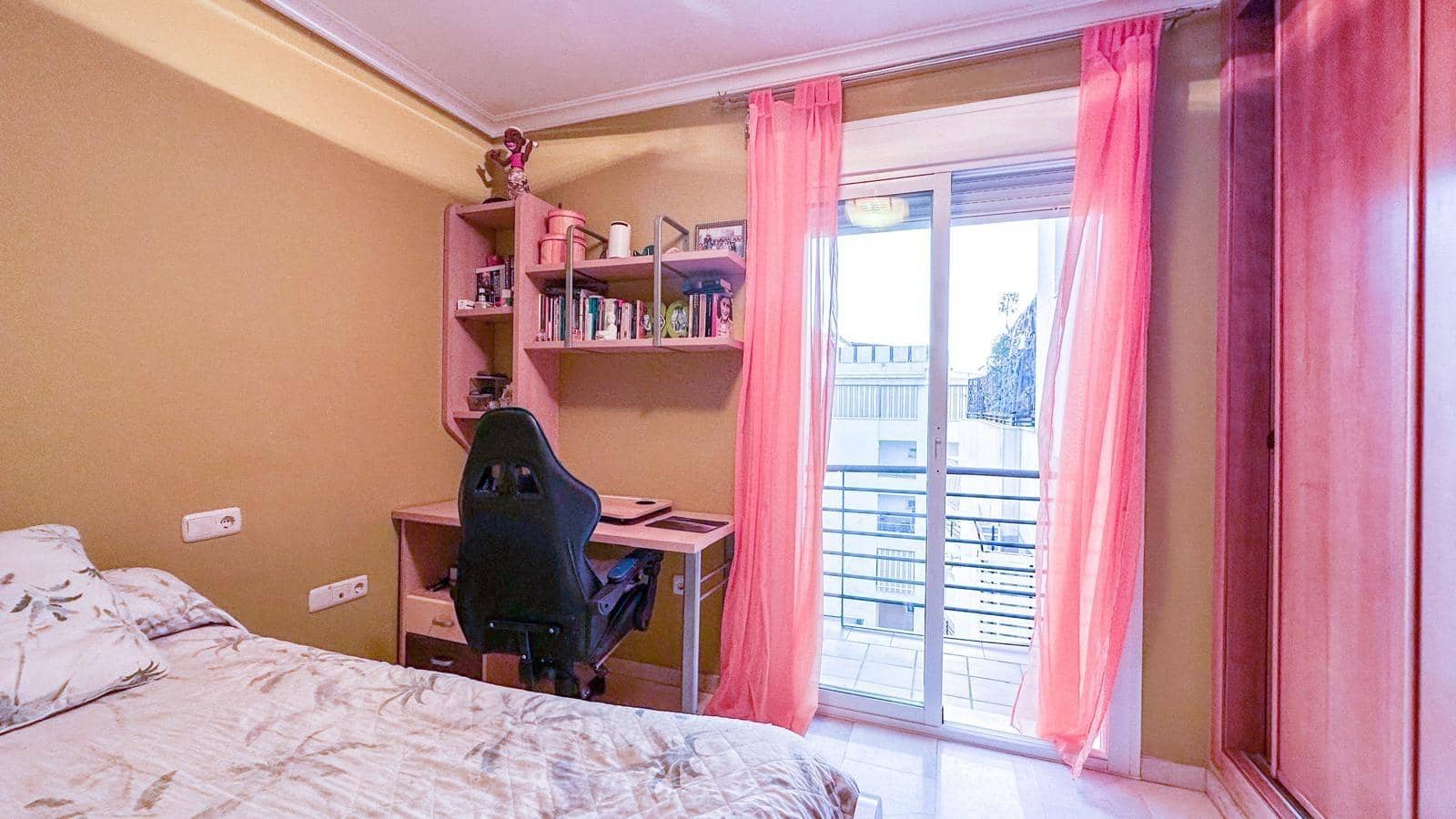 4 slaapkamer Penthouse te koop in Malaga stad met zwembad garage - € 960.000 (Ref: 9338973)