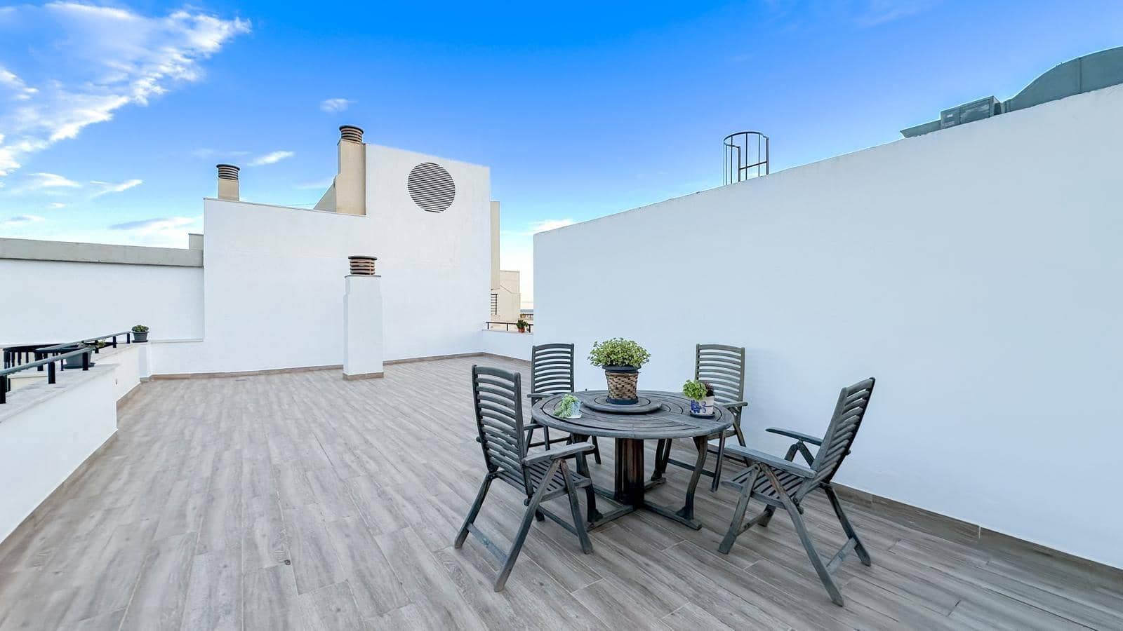 4 slaapkamer Penthouse te koop in Malaga stad met zwembad garage - € 960.000 (Ref: 9338973)