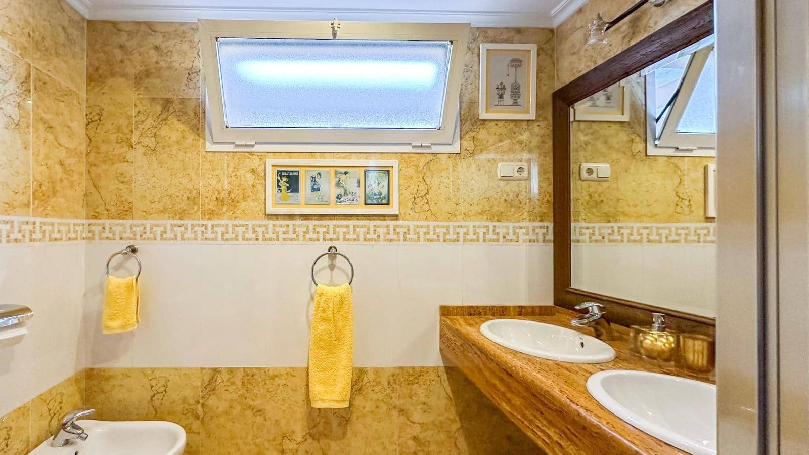 4 slaapkamer Penthouse te koop in Malaga stad met zwembad garage - € 960.000 (Ref: 9338973)