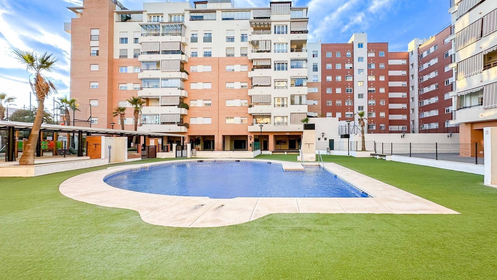 4 slaapkamer Penthouse te koop in Malaga stad met zwembad garage - € 960.000 (Ref: 9338973)