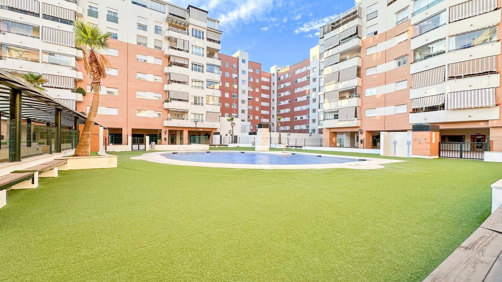 4 slaapkamer Penthouse te koop in Malaga stad met zwembad garage - € 960.000 (Ref: 9338973)