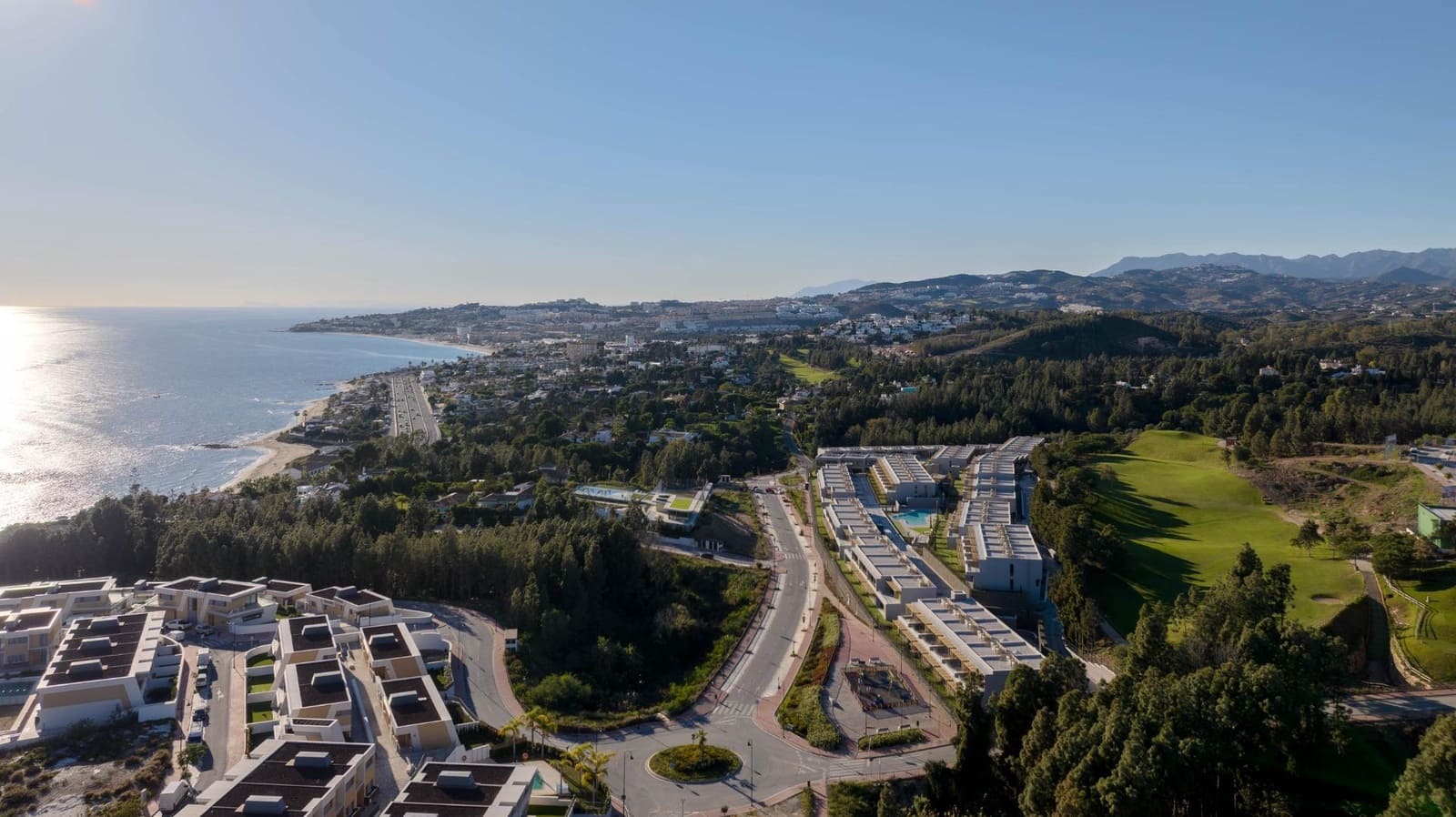 4 soverom Rekkehus til salgs i La Cala de Mijas med svømmebasseng garasje - € 747 000 (Ref: 9338975)