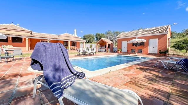 4 sypialnia Willa na sprzedaż w Almogía z basenem - 599 000 € (Ref: 9338980)