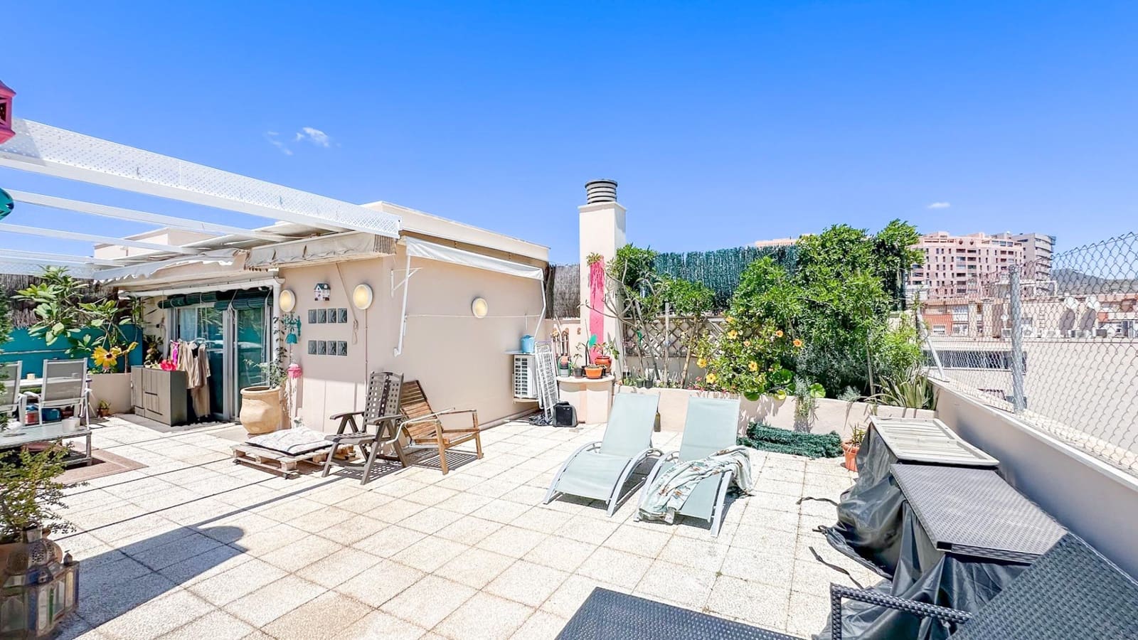 4 soverom Penthouse til salgs i Malaga by med svømmebasseng garasje - € 658 000 (Ref: 9338981)