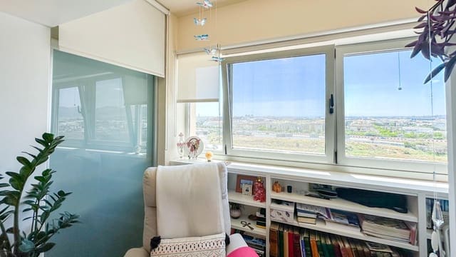 4 slaapkamer Penthouse te koop in Hacienda Bizcochero, Málaga stad met zwembad garage - € 658.000 (Ref: 9338981)