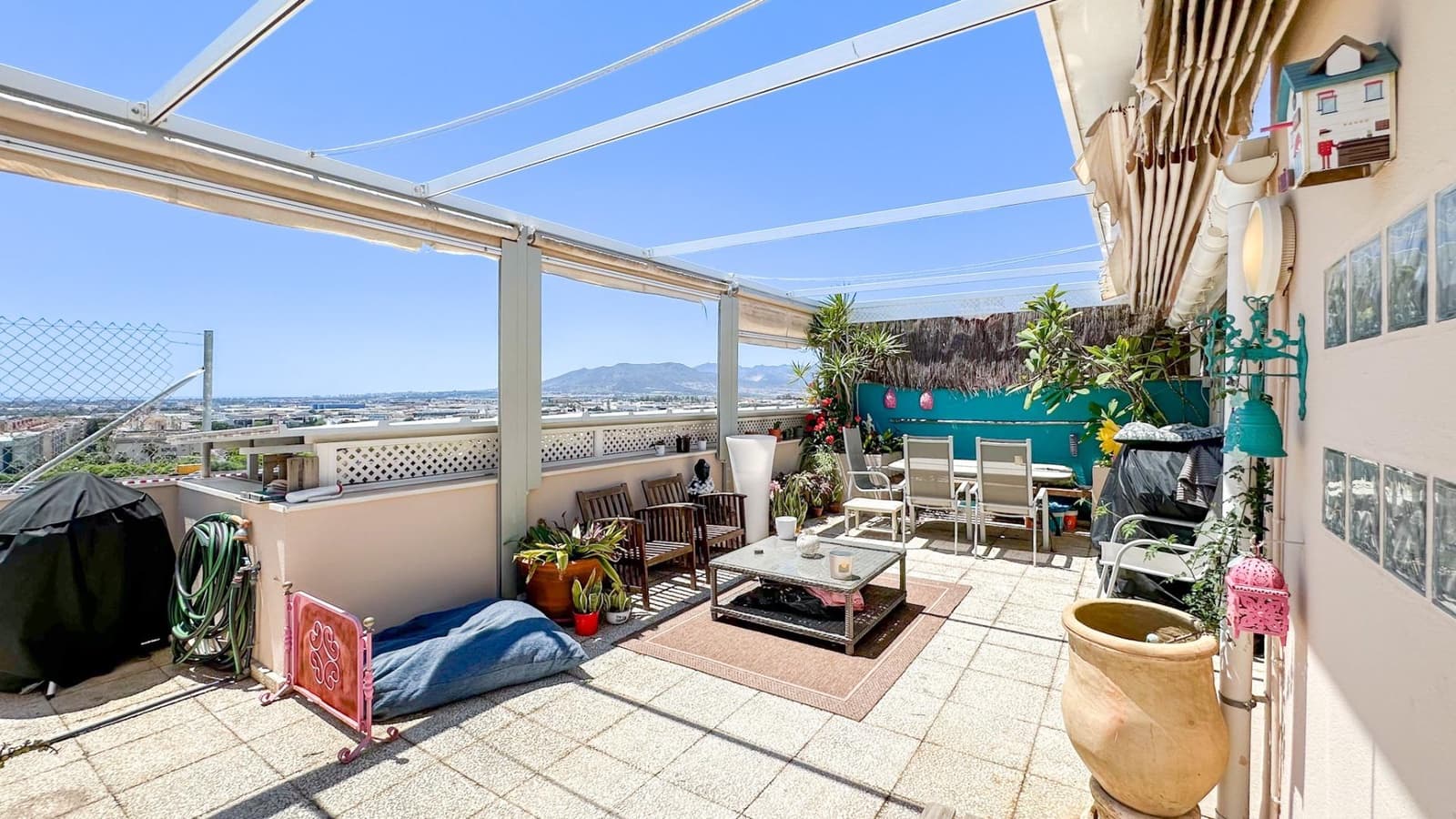 4 soverom Penthouse til salgs i Malaga by med svømmebasseng garasje - € 658 000 (Ref: 9338981)