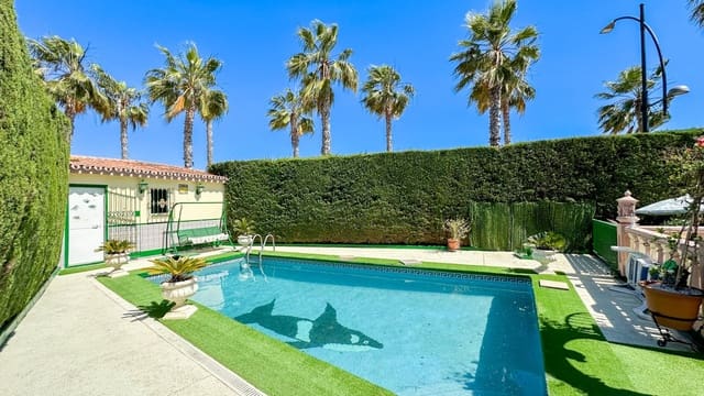 4 camera da letto Villa in vendita in Rincón de la Victoria con piscina garage - 885.000 € (Rif: 9338982)