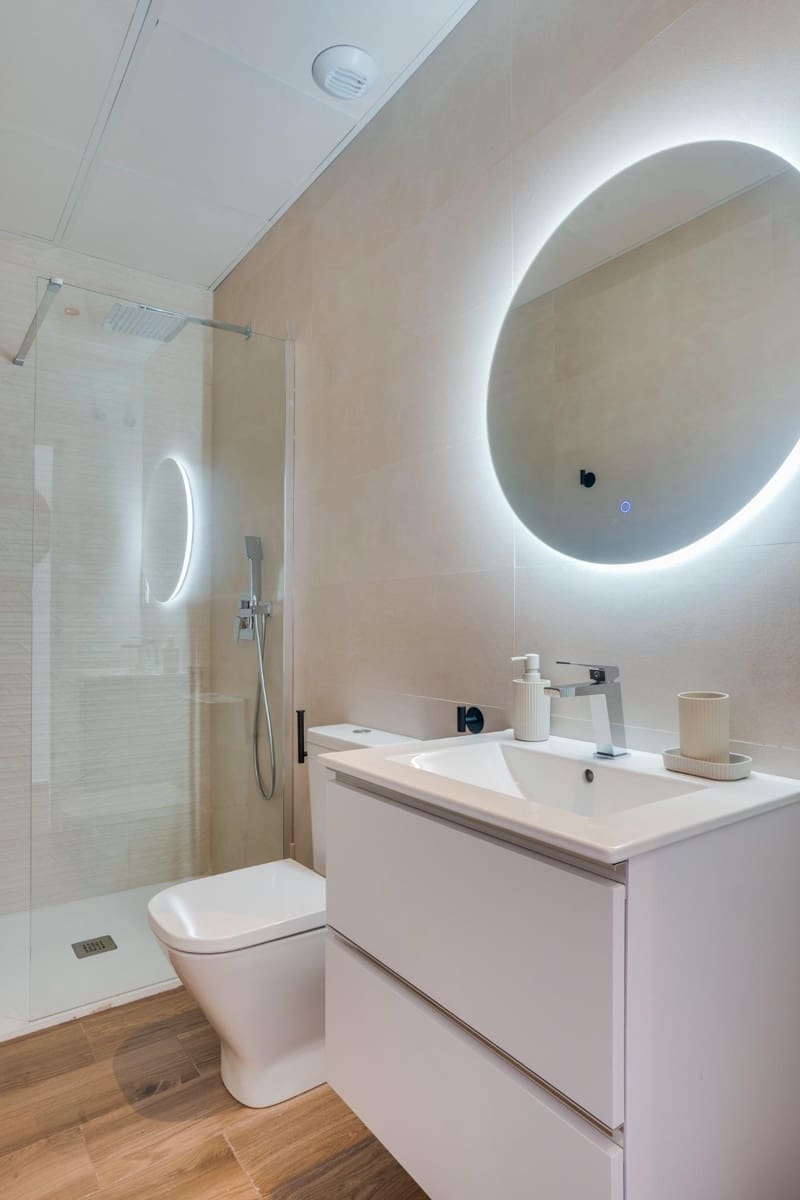 2 soverom Leilighet til salgs i Malaga by med svømmebasseng garasje - € 359 000 (Ref: 9338988)