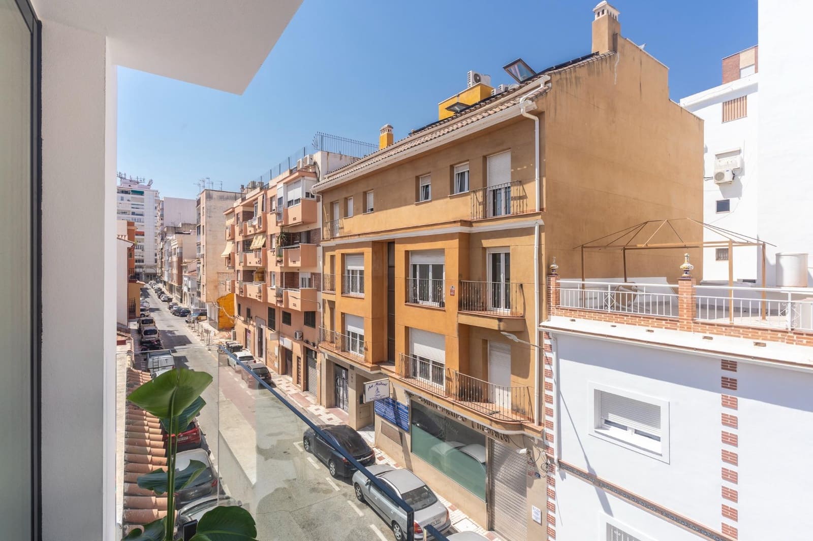 2 soverom Leilighet til salgs i Malaga by med svømmebasseng garasje - € 359 000 (Ref: 9338988)