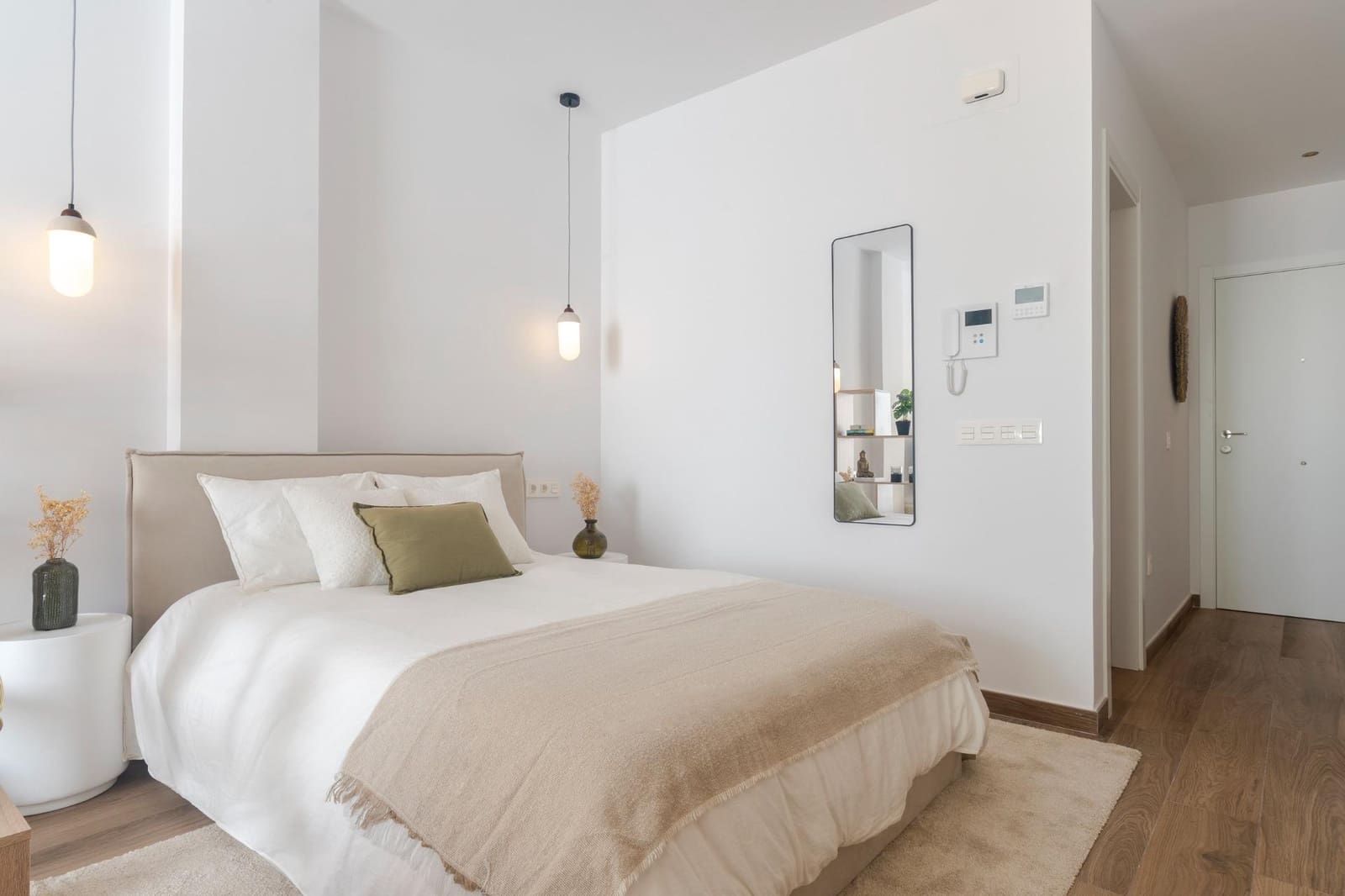 Loft til salgs i Malaga by med svømmebasseng - € 219 000 (Ref: 9338989)