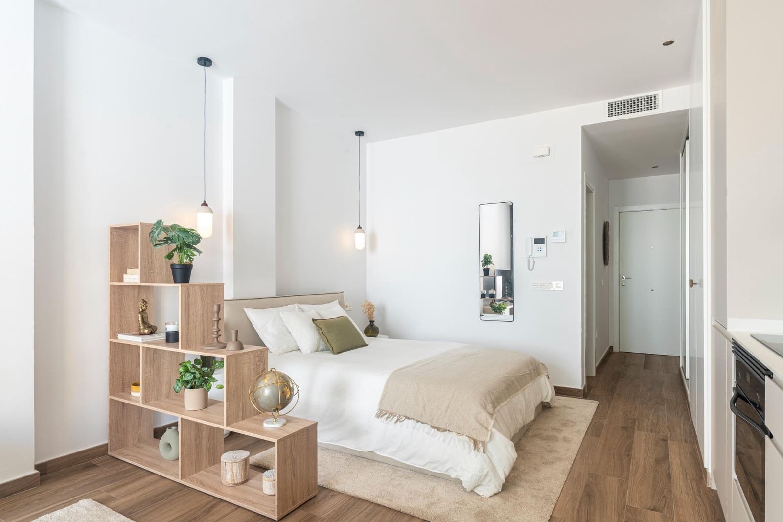 Loft til salgs i Malaga by med svømmebasseng - € 219 000 (Ref: 9338989)