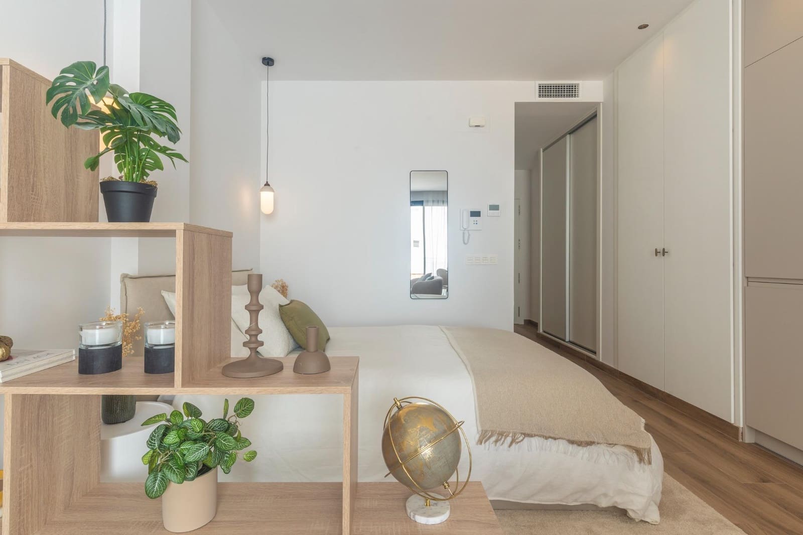 Loft til salgs i Malaga by med svømmebasseng - € 219 000 (Ref: 9338989)