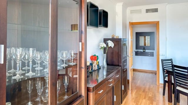 3 bedroom Flat for rent in Finca El Pato, Málaga city with pool garage - € 1,750 (Ref: 9338990)